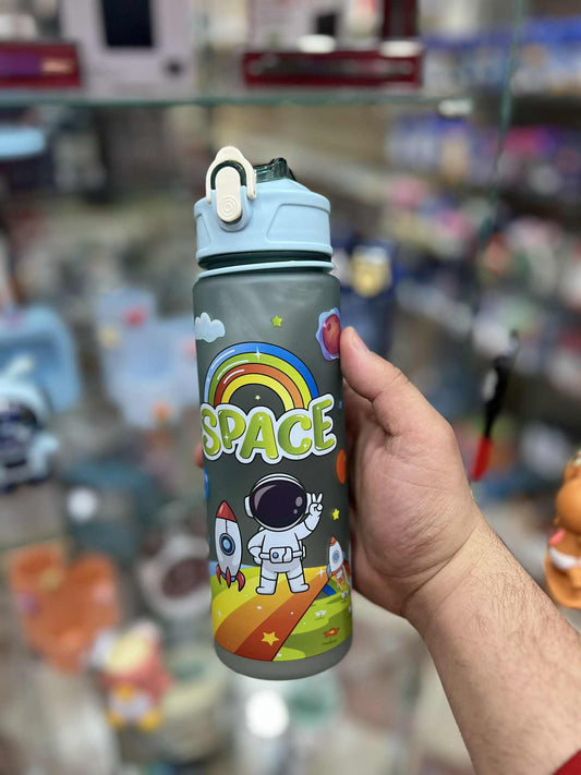 قارورة ماء للأطفال